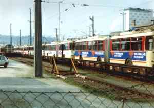 Bahntransport der Gelenkobusse vom österreichischen Typ ÖAF Gräf & Stift GE 110 von Salzburg/A nach
Eberswalde