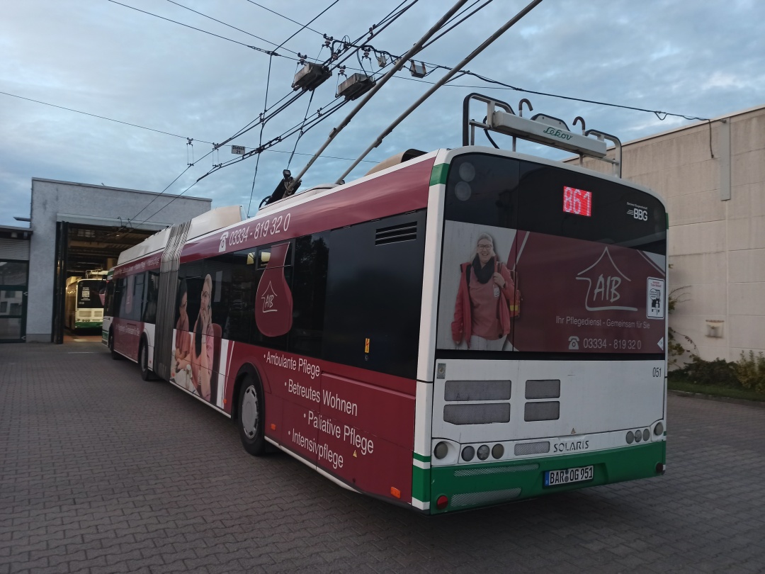 Articulated trolleybus no. 051 of the Polish type Solaris Trollino 18 III Cegelec AC