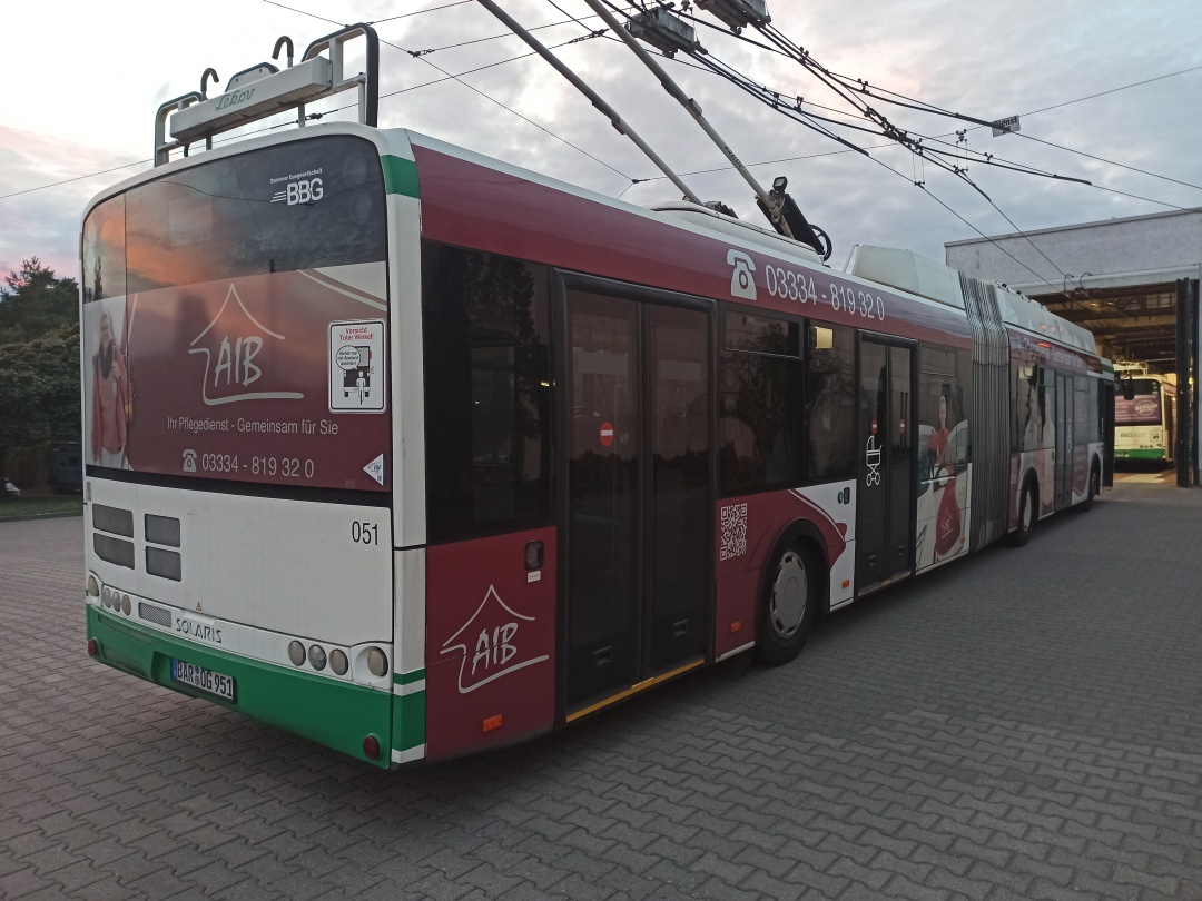 Articulated trolleybus no. 051 of the Polish type Solaris Trollino 18 III Cegelec AC