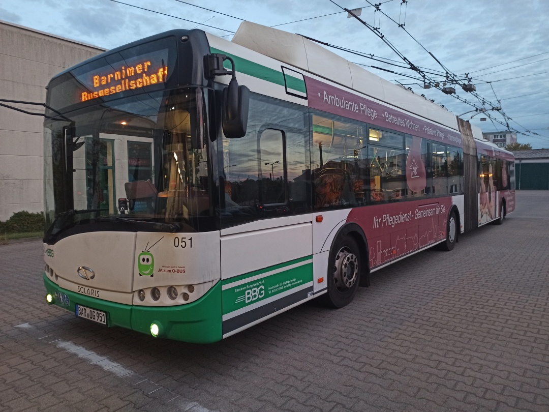Articulated trolleybus no. 051 of the Polish type Solaris Trollino 18 III Cegelec AC