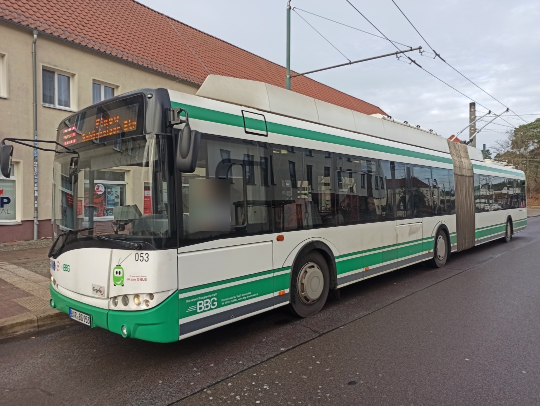Articulated trolleybus no. 053 of the Polish type Solaris Trollino 18 AC