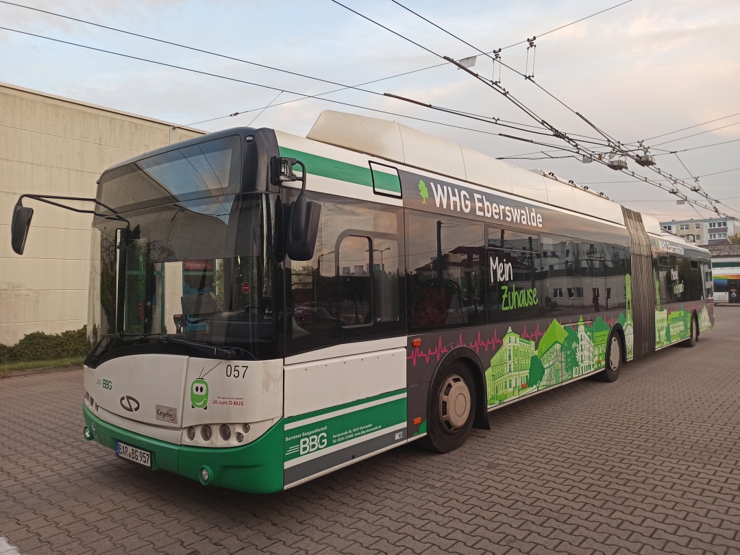 Articulated trolleybus no. 057 of the Polish type Solaris Trollino 18 III Cegelec AC