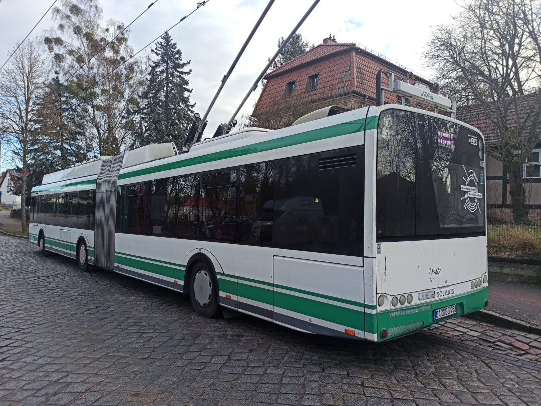 Gelenkobus Nr. 058 vom polnischen Typ Solaris Trollino 18 AC