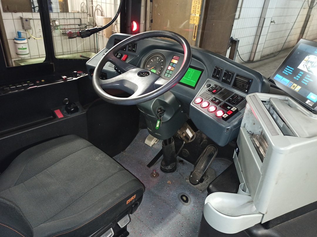 Articulated trolleybus no. 060 of the Polish type Solaris Trollino 18 III Cegelec AC- driver's ride on position