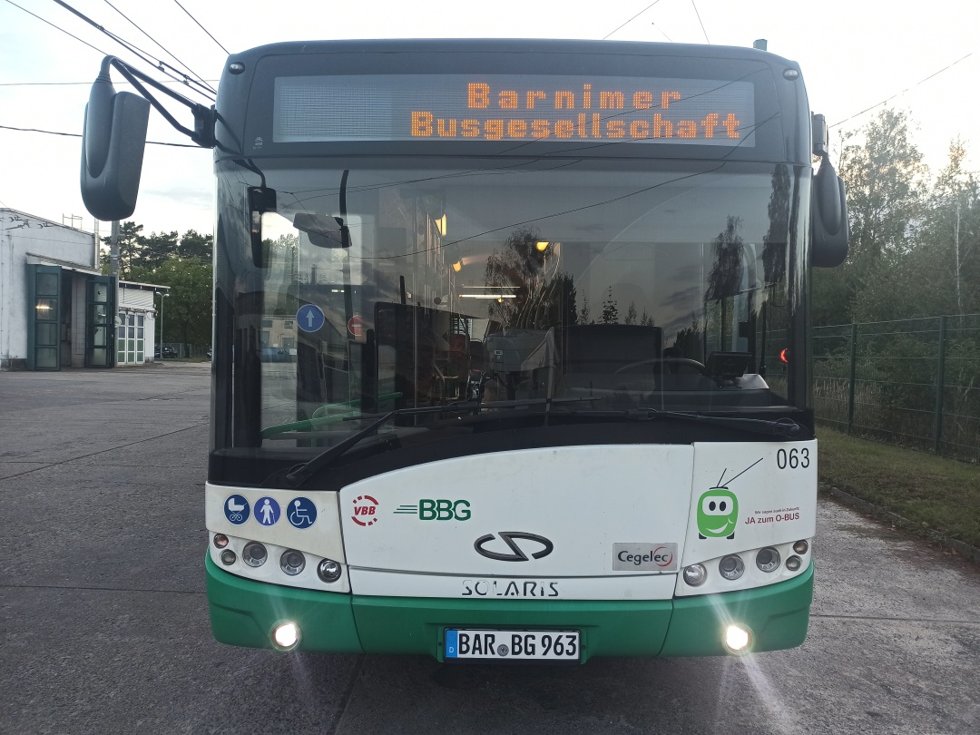 Articulated trolleybus no. 063 of the Polish type Solaris Trollino 18 III Cegelec AC