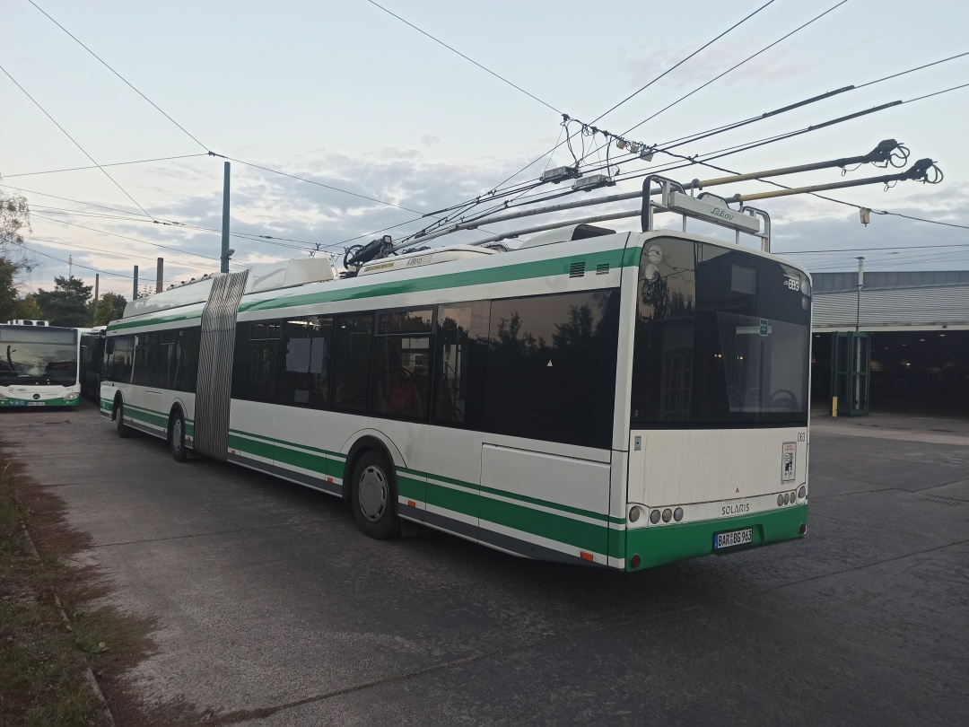 Articulated trolleybus no. 063 of the Polish type Solaris Trollino 18 III Cegelec AC