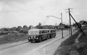 Obus vom DDR-Typ LOWA W 600