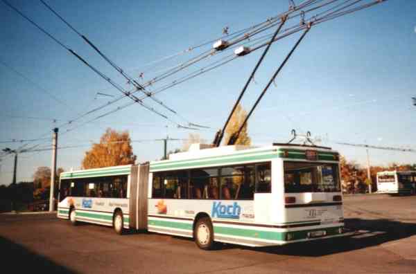 Gelenkobus Nr. 017 vom österreichischen Typ ÖAF Gräf & Stift NGE 152 M17